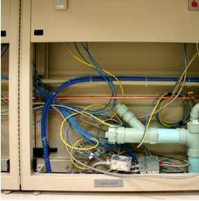 Accès aux canalisations et au câblage électrique - CSSS_St-Hyacinthe-16.jpg